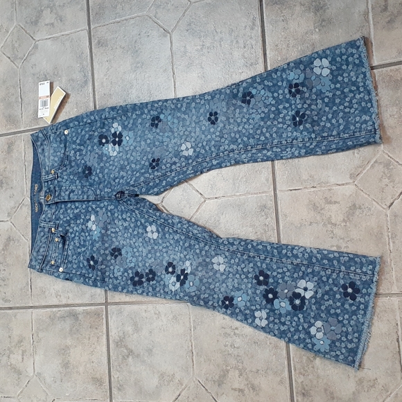 Michael Kors Floral Embroidered Cropped Jeans From - Picture 2 of 6